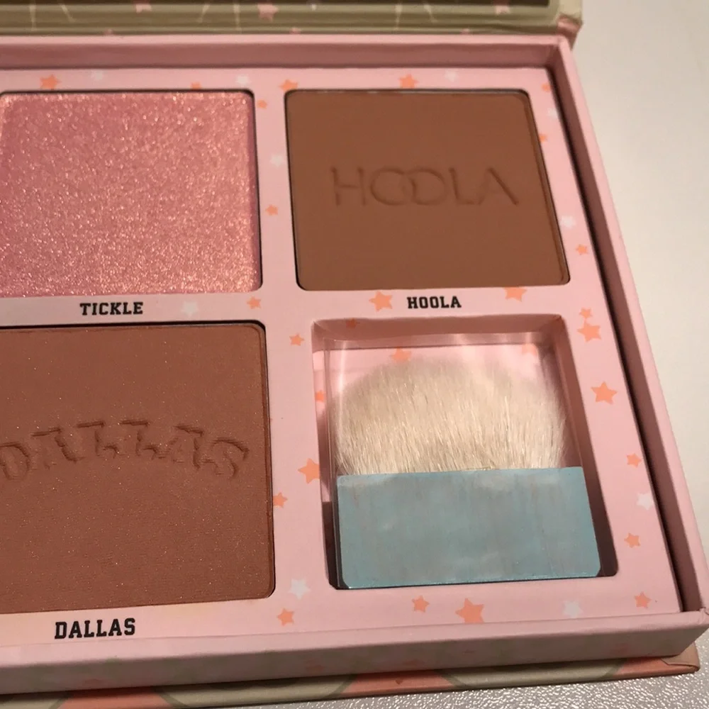 Benefit- Cheekleaders pink squad blush,bronze and highlight palette NEW - Picture 8 of 12